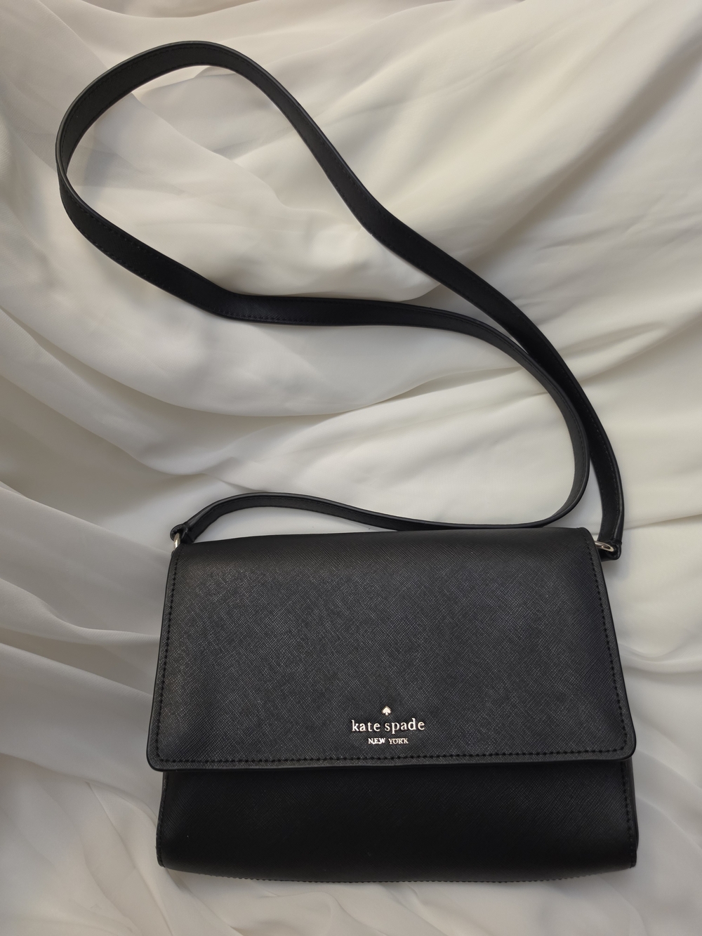 Kate Spade New York Cameron Street Small Dody Black Saffiano Leather Crossbody